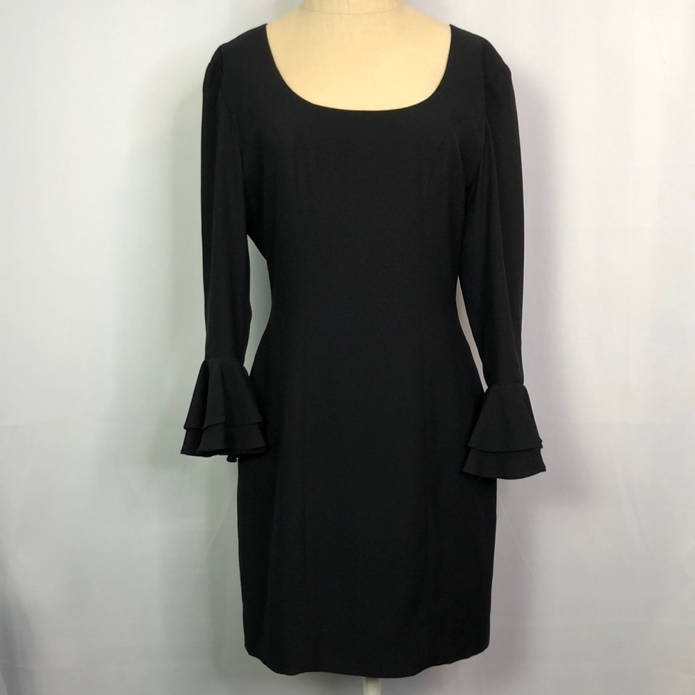 Liz Claiborne Black Sheath Bell Sleeve Knee-Length Dress Size 4